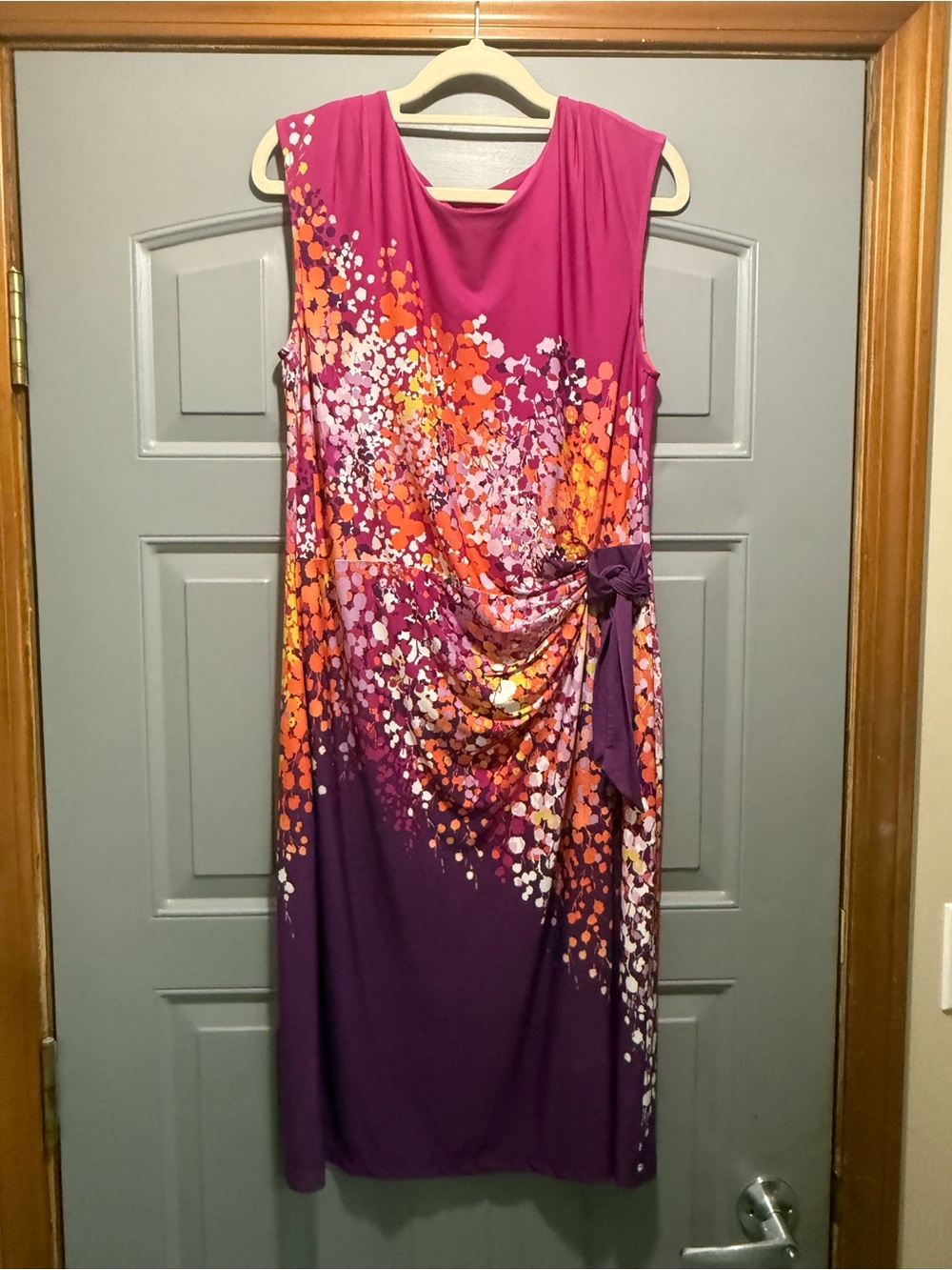 Sleeveless Purple & Fuchsia Printed Knot-Detail Dress Apt 9( small)